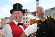 Weißbier über dem Marienplatz (©Foto: Martin Schmitz)